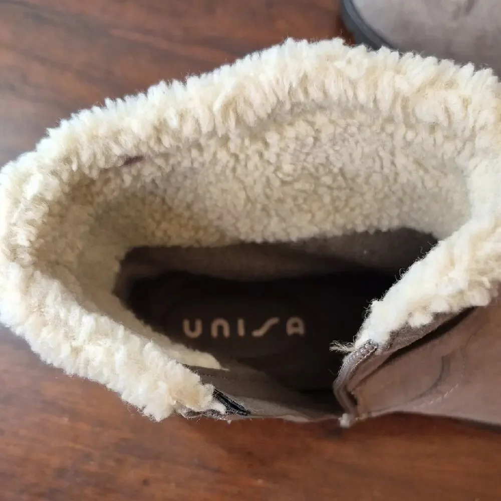 Unisa Taupe Suede Shearling-Lined Buckle Ankle Boots Size 9.5M
